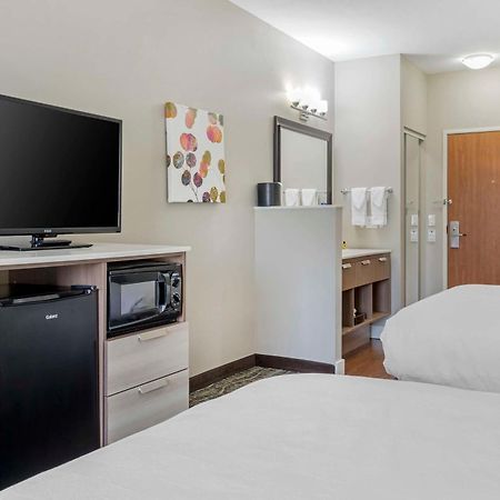 Best Western Plus Peppertree Inn At אומק מראה חיצוני תמונה