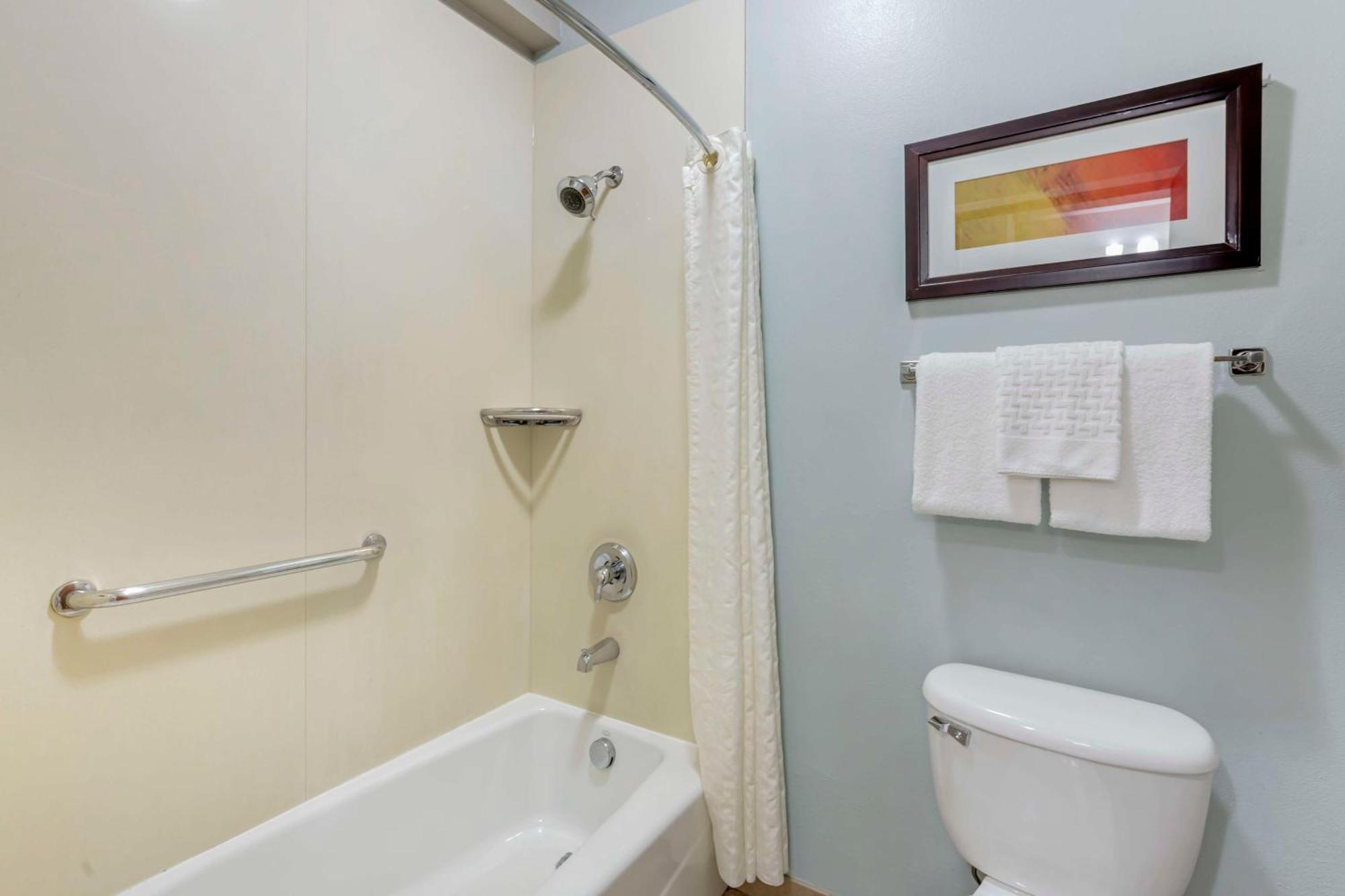 Best Western Plus Peppertree Inn At אומק מראה חיצוני תמונה
