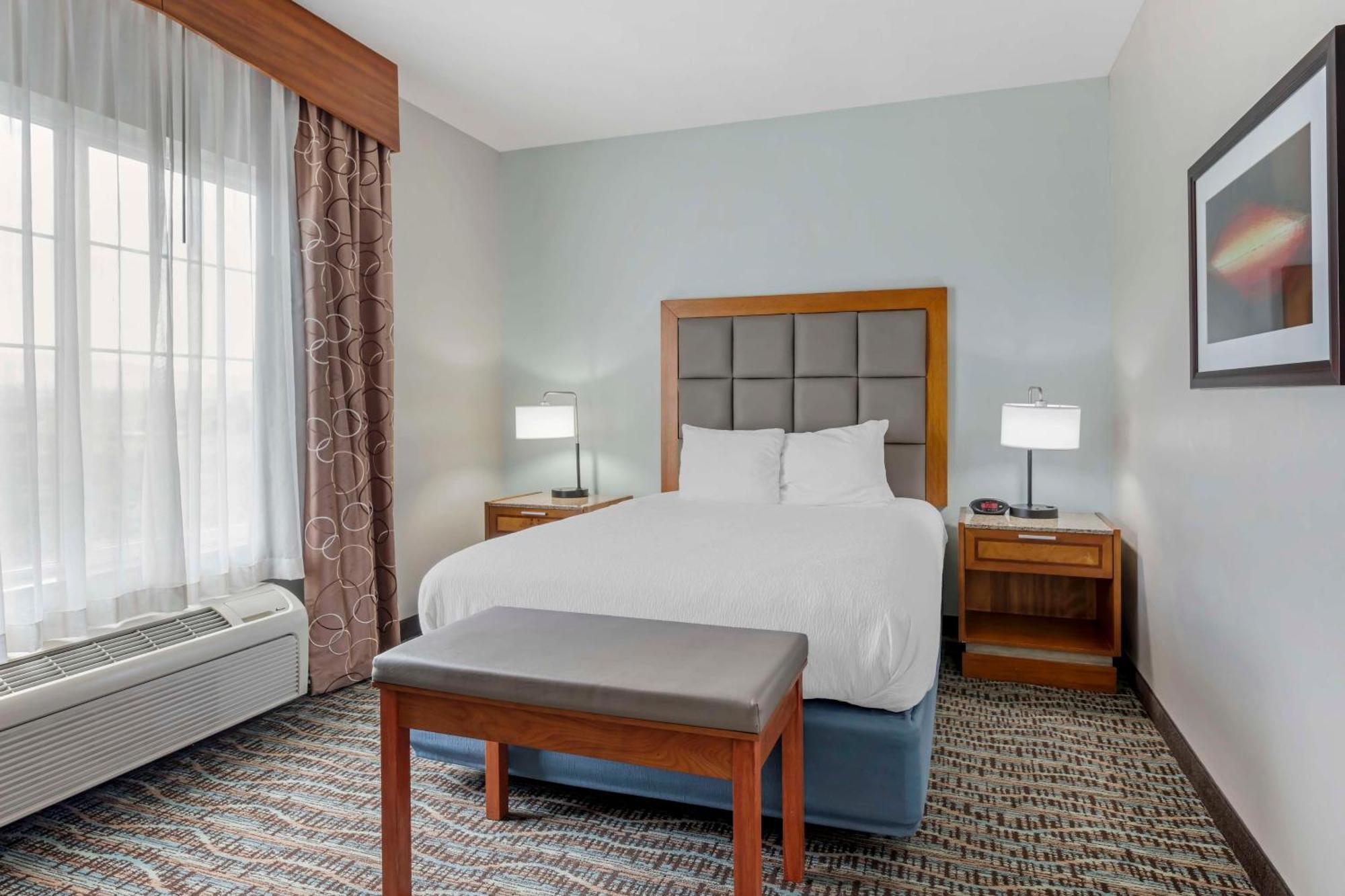 Best Western Plus Peppertree Inn At אומק מראה חיצוני תמונה