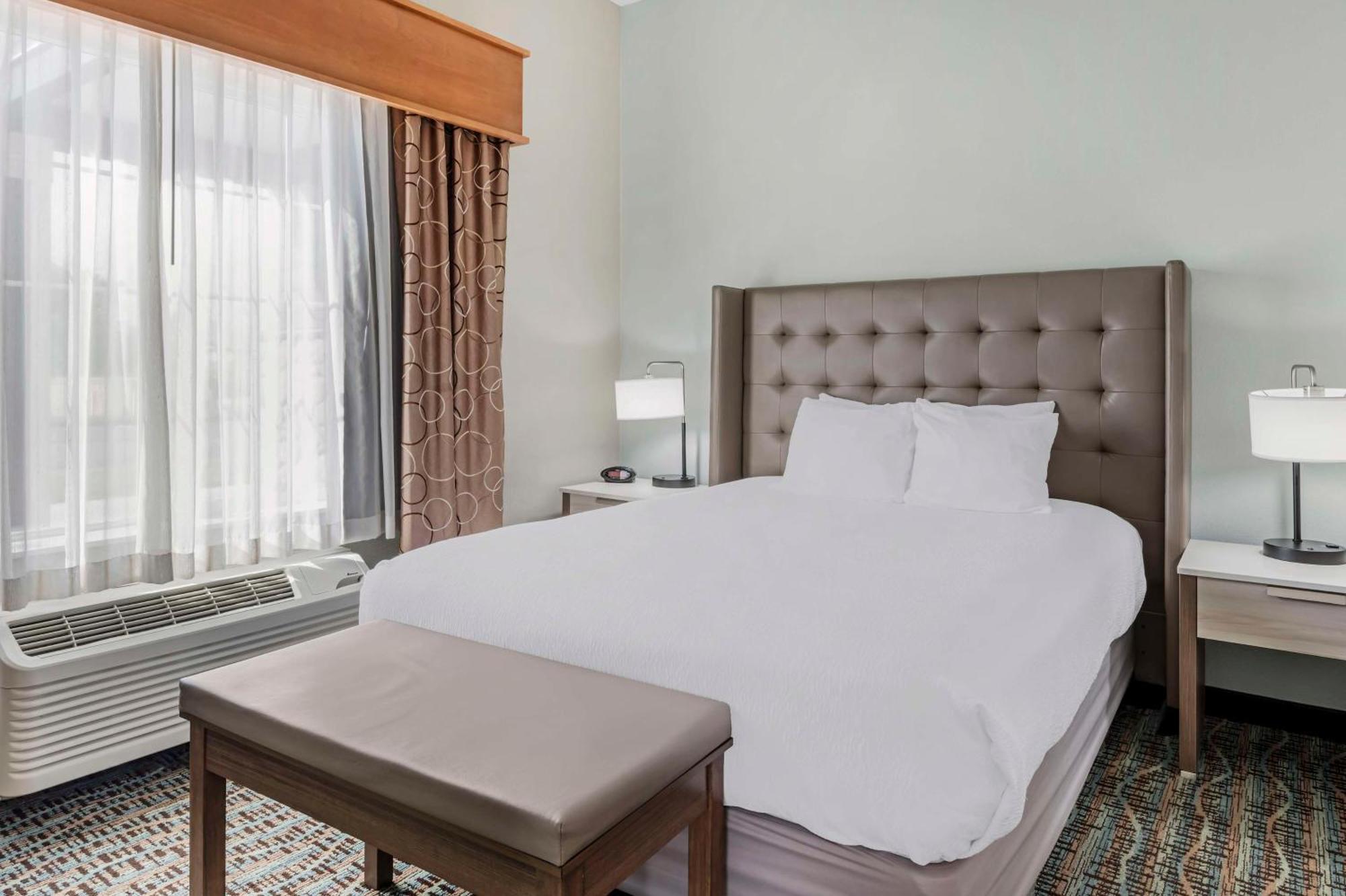 Best Western Plus Peppertree Inn At אומק מראה חיצוני תמונה